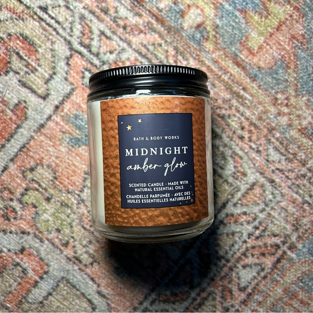 New Bath & Body Works Single Wick Candle in Midnight Amber Glow - Picture 2 of 4